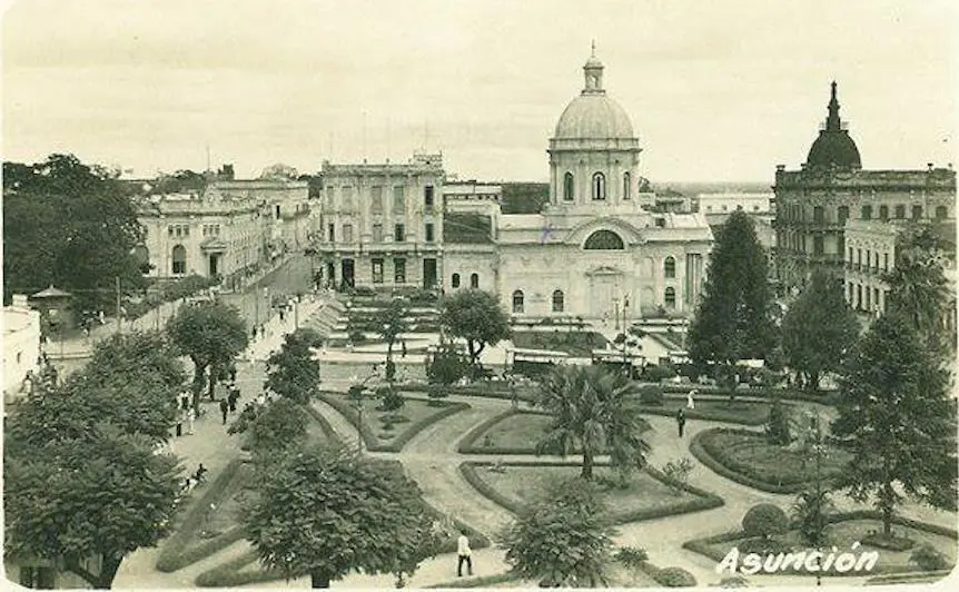 Plaza del Mercado, actual Plaza O'Leary. D�cada de 1930