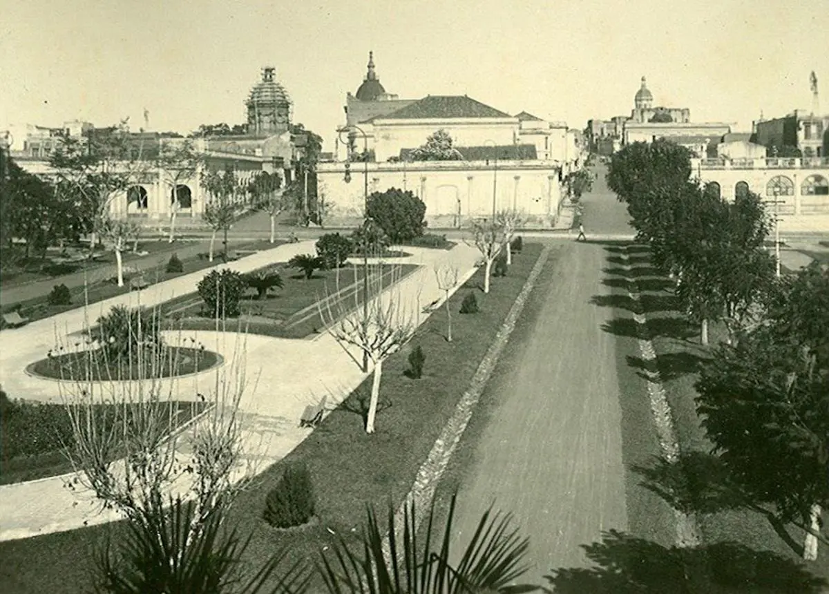 Jardines del ex Cabildo (actual Centro Cultural de la Rep�blica), ca. 1920