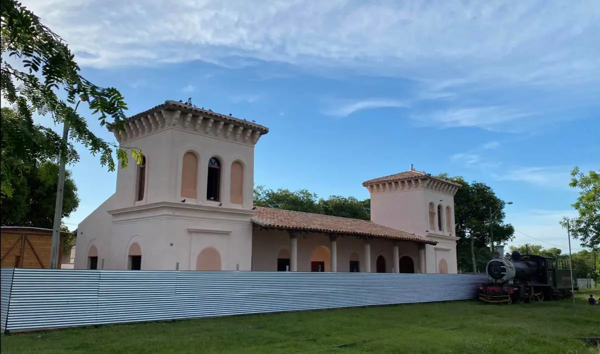 La Estaci�n del Ferrocarril, restaurada, lista para su pr�xima inauguraci�n � Bettina Bray