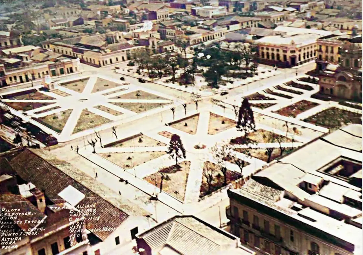 Plazas del microcentro, d�cada de 1940