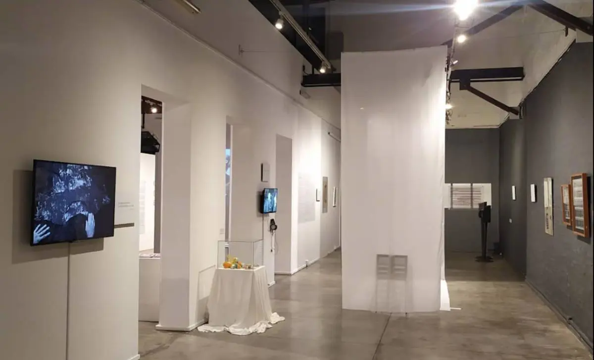 Vista de sala. Cortes�a