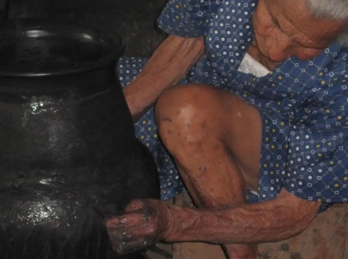 Cortes�a Kambuchi Apo