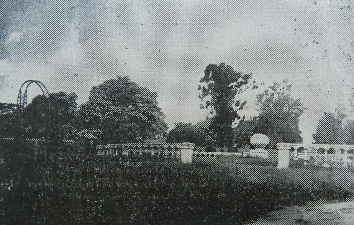 Jardín Romano, Plazoleta circular, ca. 1930. emRevista Municipal/em