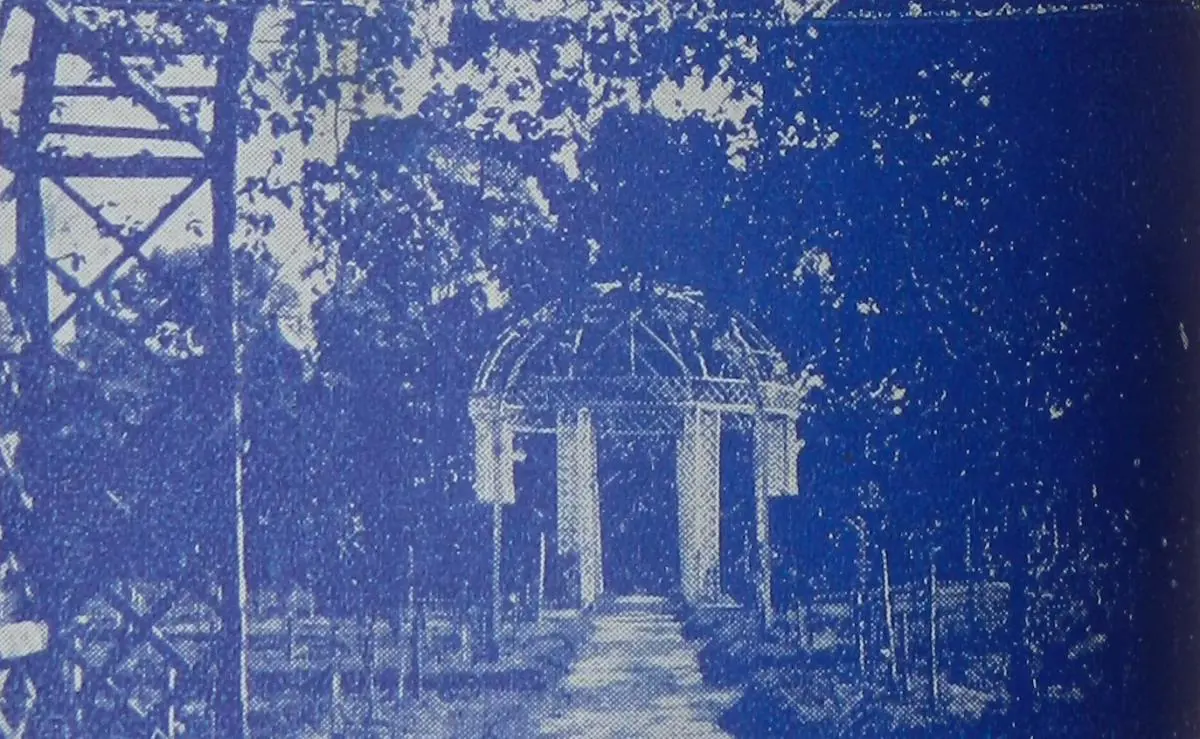 Rosedal, glorieta central, ca. 1930. Gu�a geogr�fica de turismo