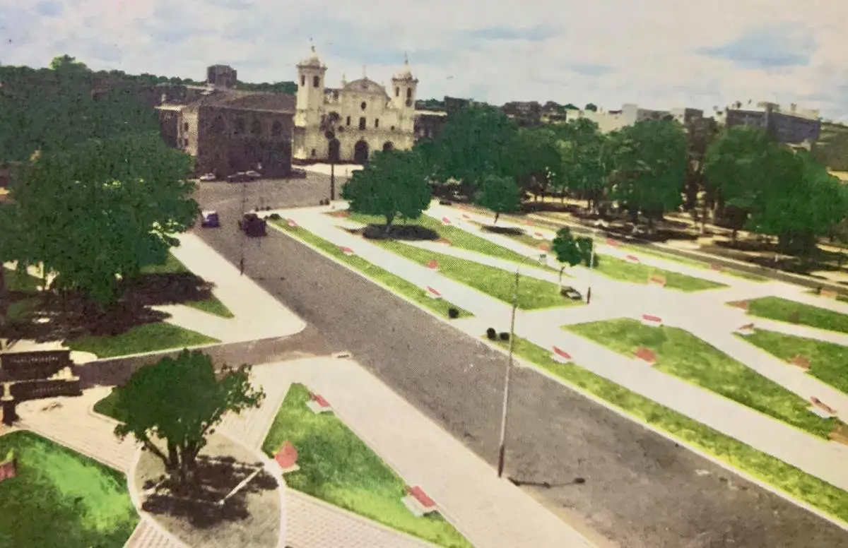 Segunda mitad del siglo XX. Fuente: emHistoria edilicia de la ciudad de Asunción/em