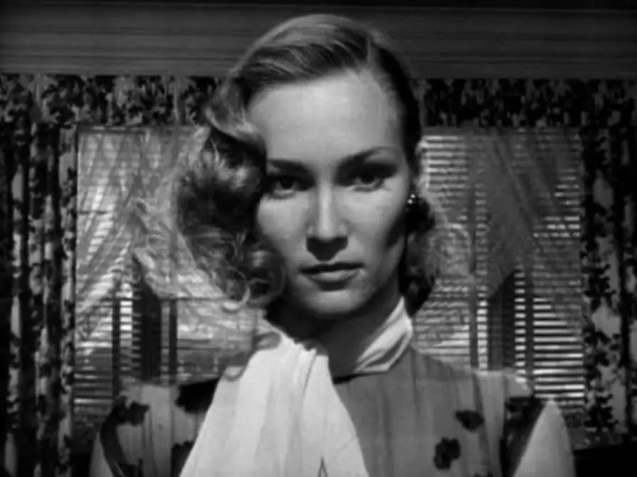 La actriz Constance Dowling (1920-1969), la “musa trágica” de Pavese, en una escena del filme emÁngel negro/em.