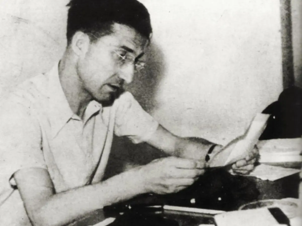 Cesare Pavese. Archivo