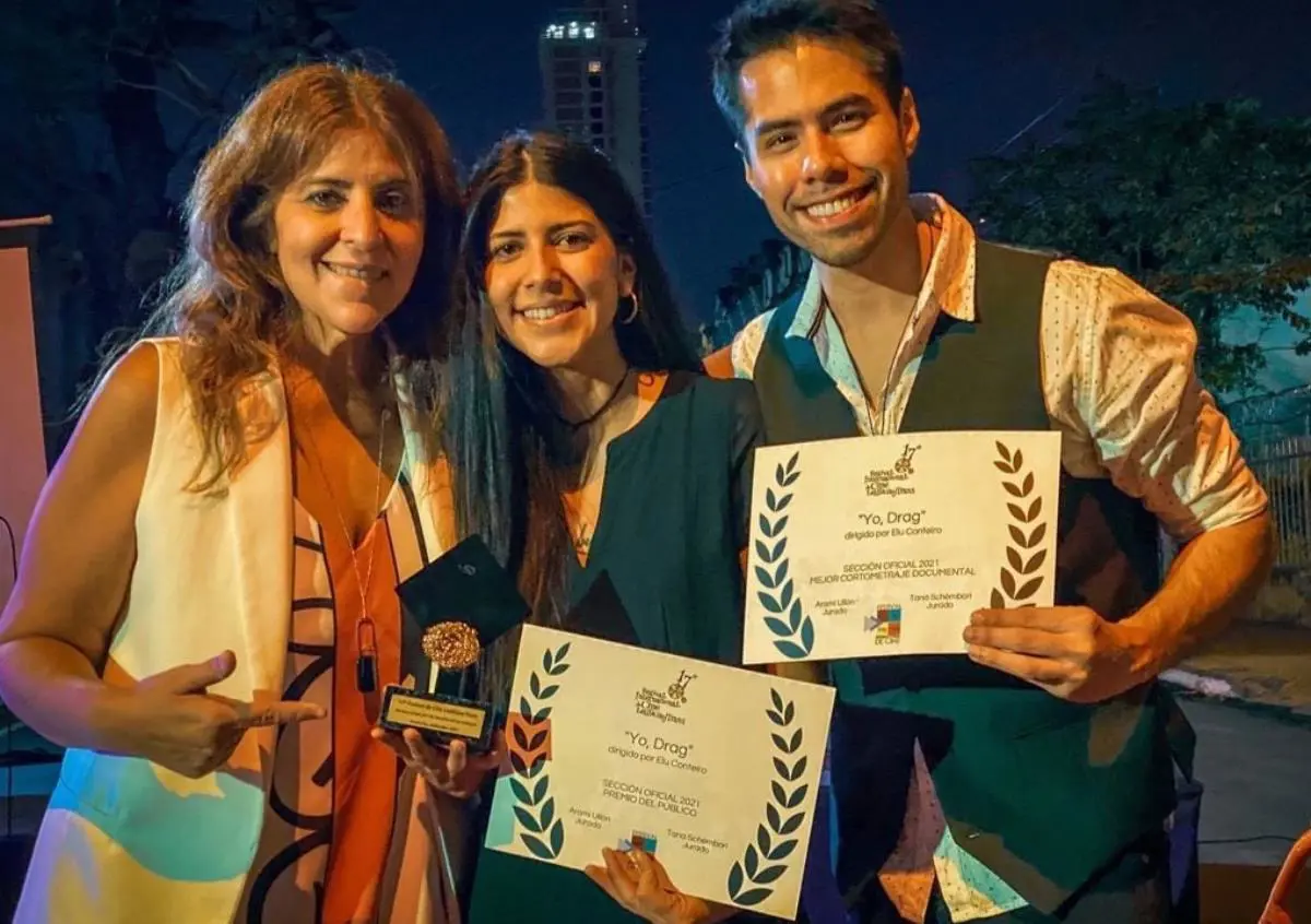 Noche de premiaci�n. Cortes�a