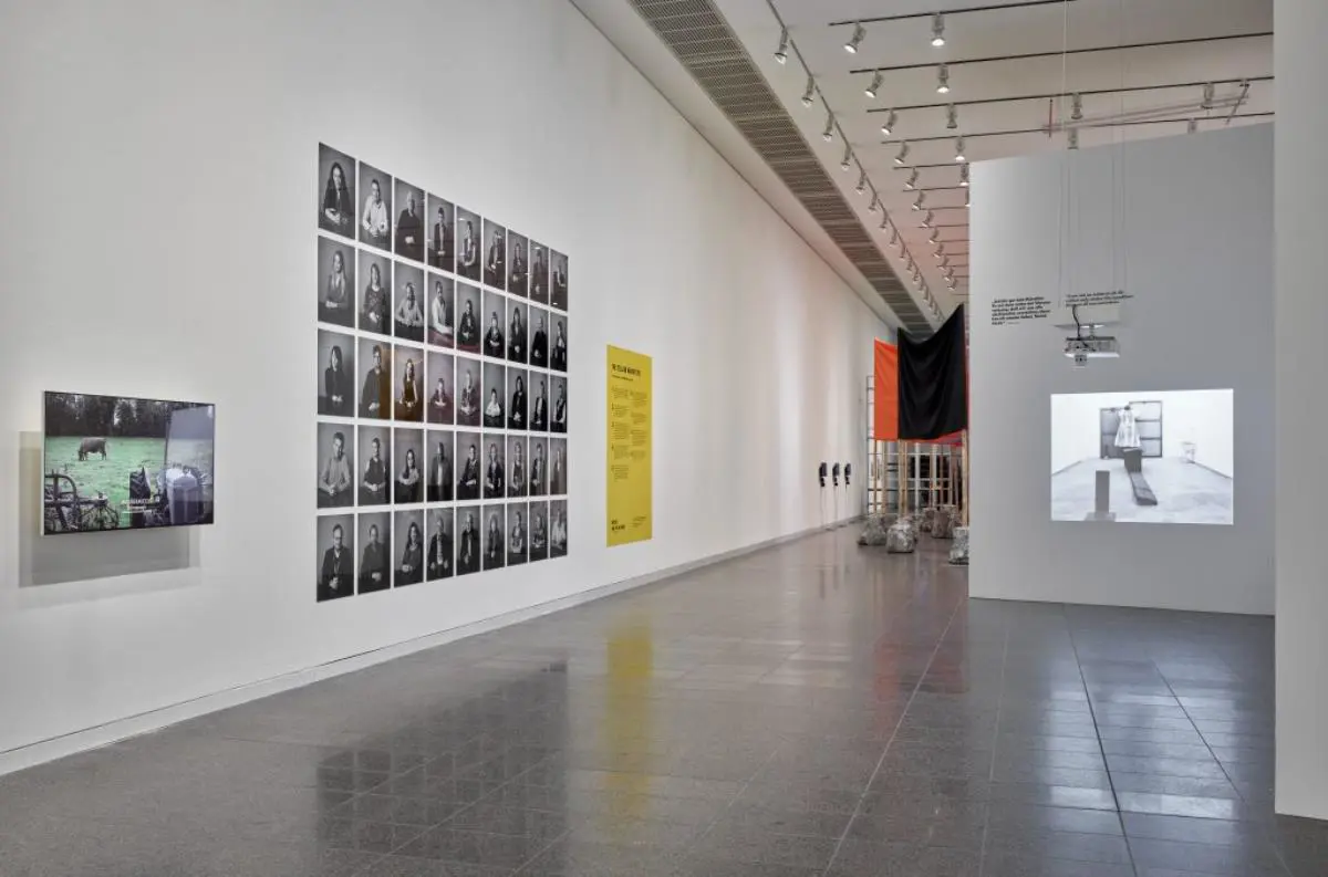 Todo ser humano es un artista. Ejercicios cosmopol�ticos con Joseph Beuys, Kunstsammlungen Nordrhein-Westfalen, D�sseldorf, 2021. Vista de sala. Foto: Achim Kukulies