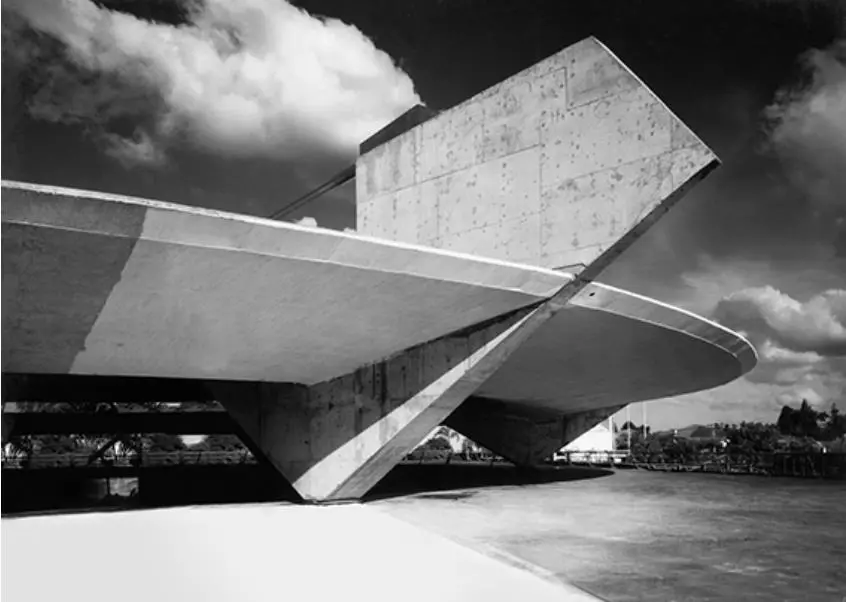 Gimnasio Club Paulistano, 1960. Obra de Mendes da Rocha (exit-express)