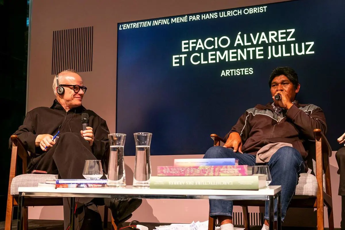 Clemente Juliuz en Fundaci�n Cartier, Par�s, entrevistado por Hans Ulrich Obrist � Fernando Allen