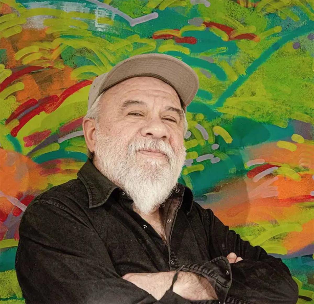 Nelson Martinessi, junto a una obra de la serie emPaisaje desnudo/em. Cortes�a