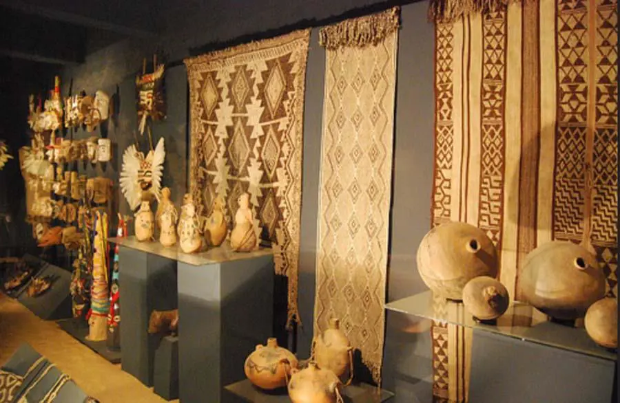 CAV/Museo del Barro, Sala de Arte Ind�gena. Cortes�a