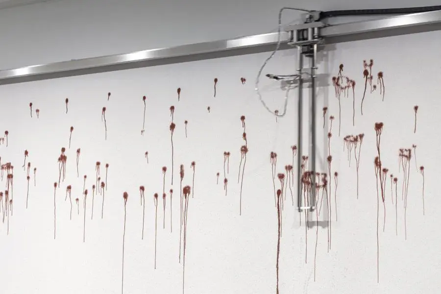 23� Bienal de Sidney. emRobert Andrew, Water waking country - Wulani yinamirlgan buru,/em 2022-en proceso (detalle). Museum of Contemporary Art Australia (Document Photography)