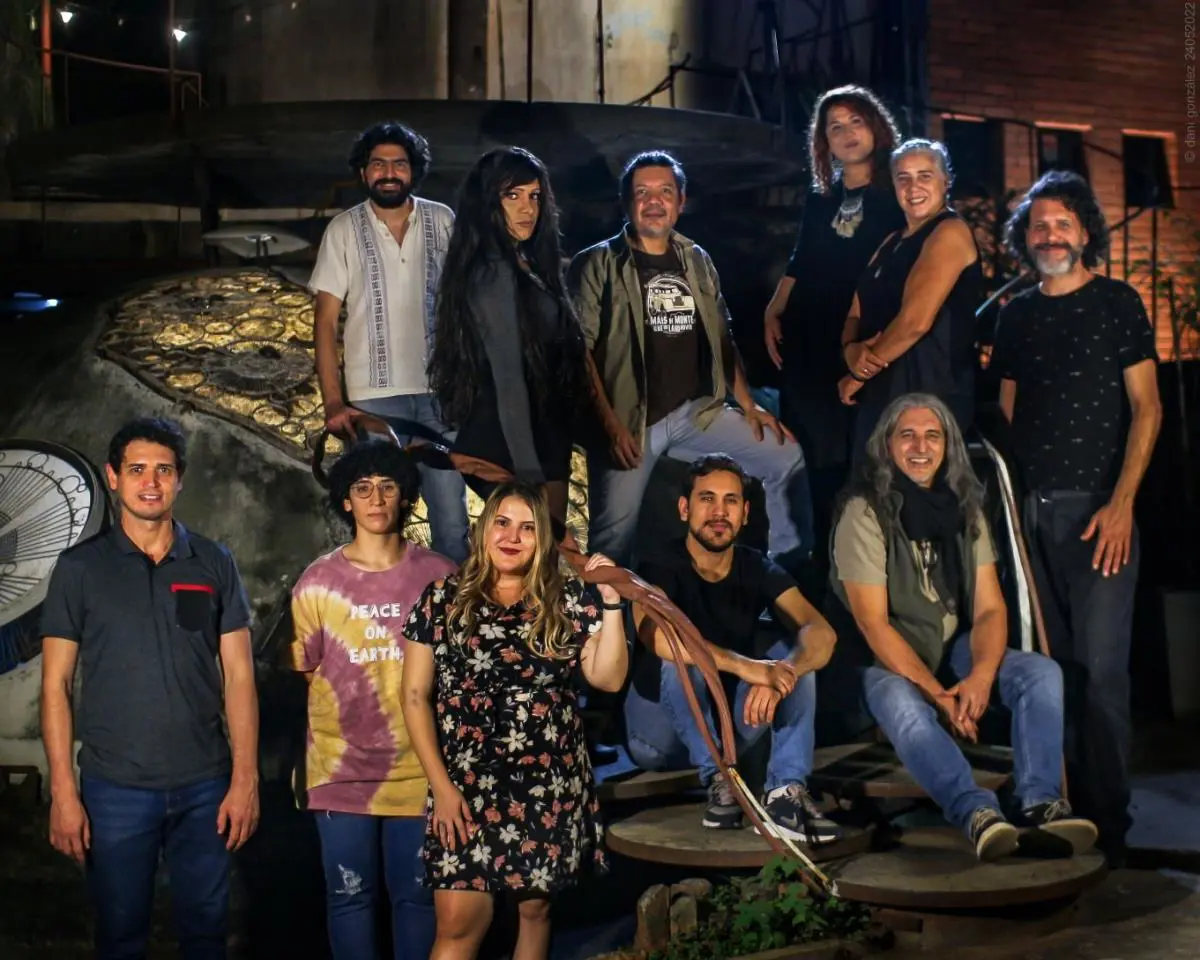 Elenco de em�No claudiqu�! Hermann Guggiari/em. Cortes�a