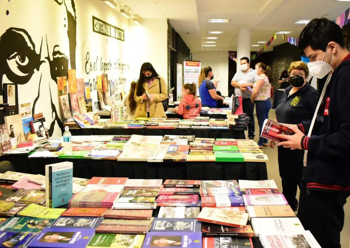 Libroferia Encarnaci�n. Cortes�a