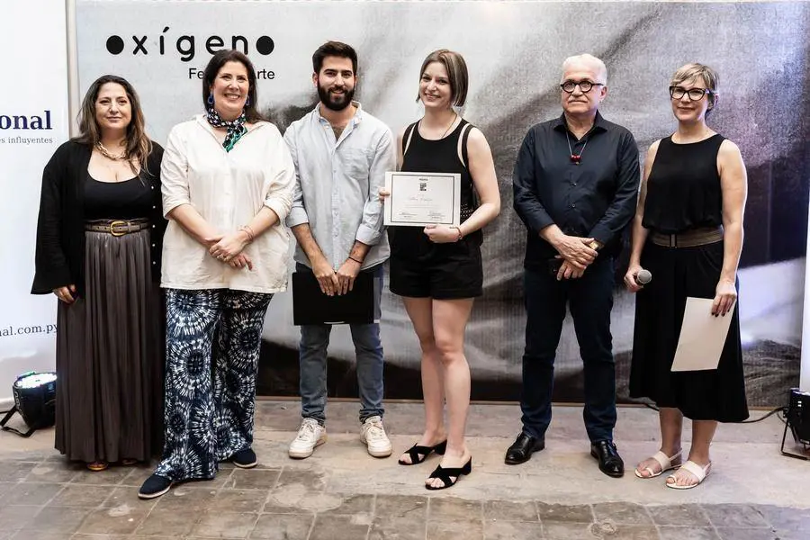Laura Biagioni y Valeria Gallarini (BGN Arte), Eugenio Mendonca, Vicky Bedoya, Osvaldo Salerno y Silvana Nuovo. Cortes�a