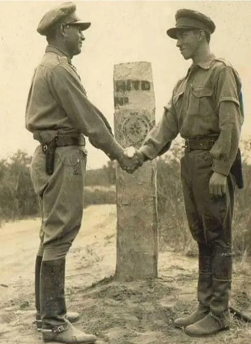 Emblem�tica foto que indica el fin de las hostilidades, 1935. Cortes�a