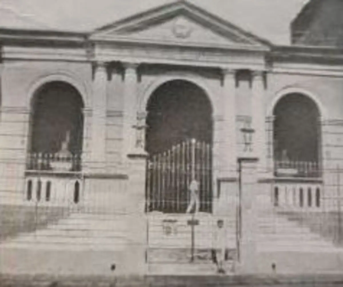 Sede de la Sociedad Italiana, donde se realiz� la Asamblea Fundacional. Cortes�a