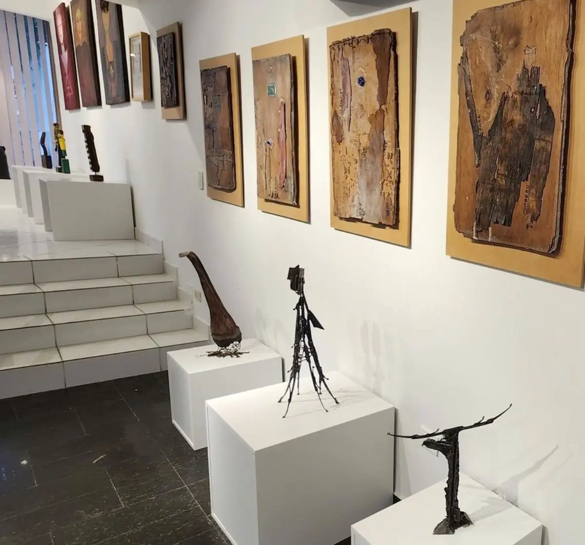 Obras de �ngel Yegros. Cortes�a