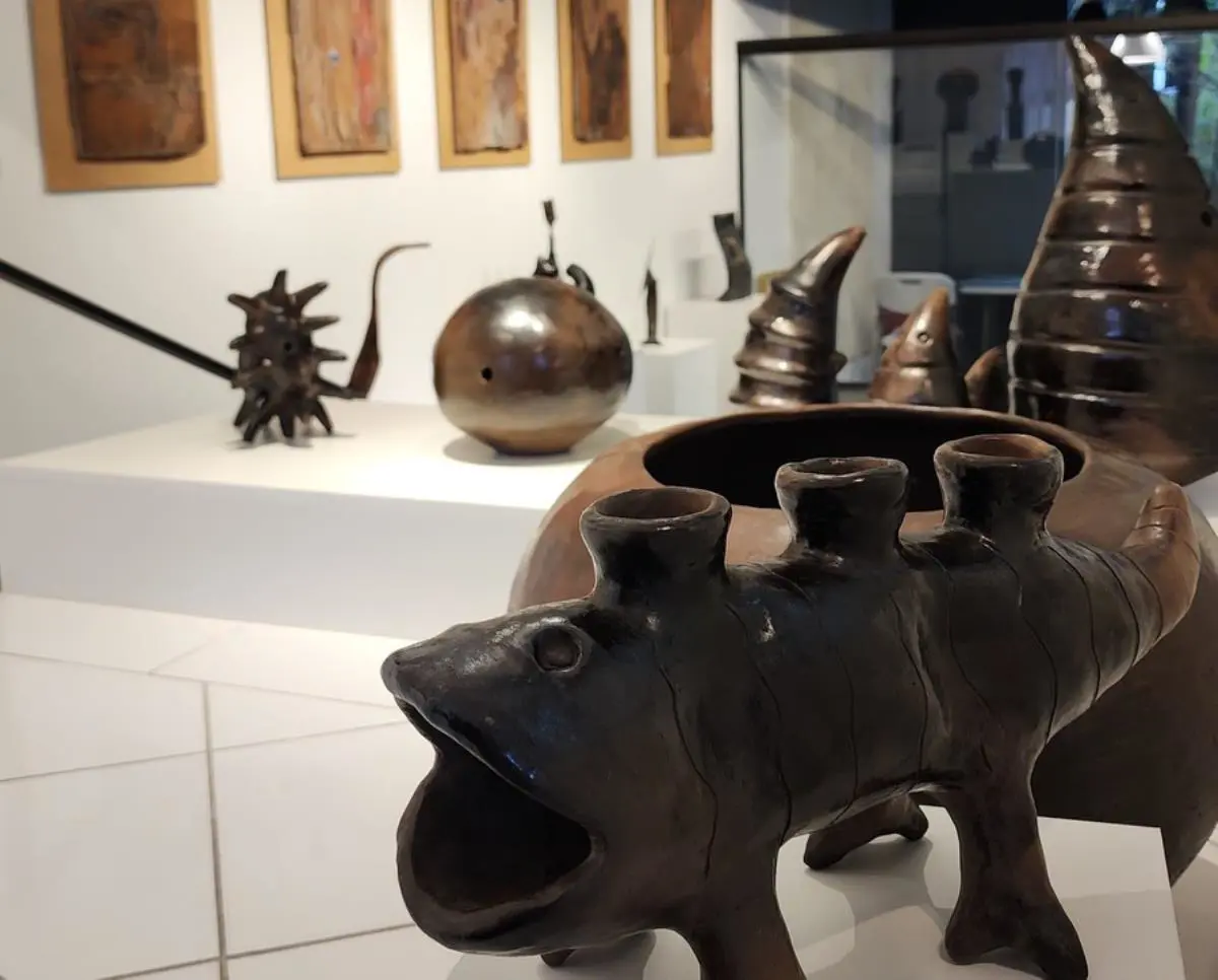 Obras de Julia Is�drez. Cortes�a