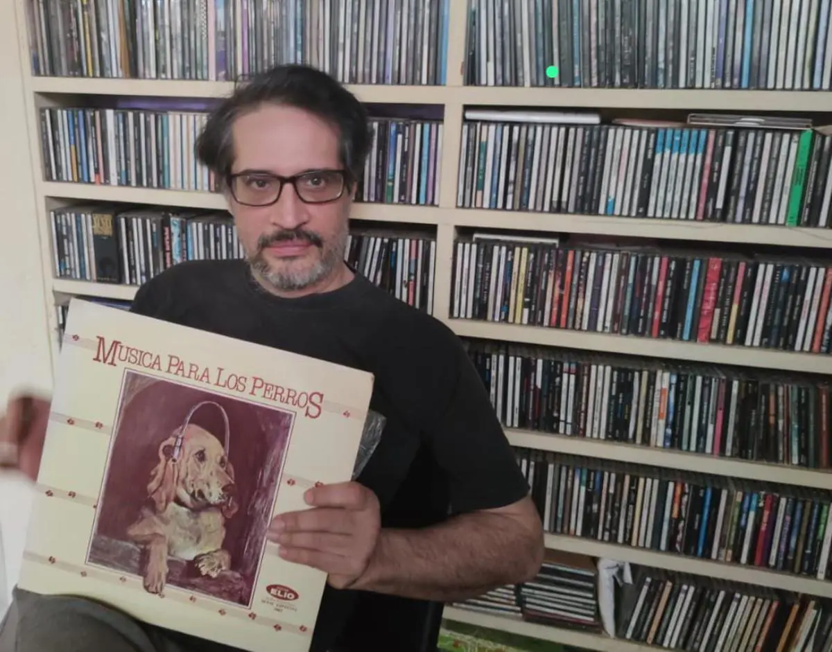Sergio Ferreira, autor de emTengo un tema/em�(Dos Maletas, 2022). Cortes�a