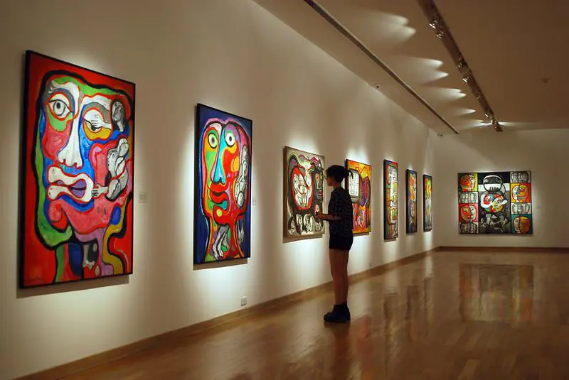 Vista de la exposición de Raquel Forner en el MNBA. Cortesía MNBA