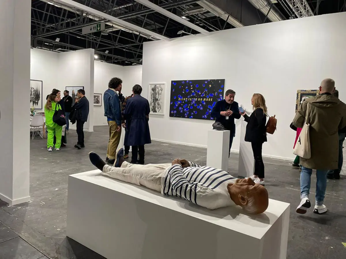 Eugenio Merino, emAquí murió Picasso/em. Instalación. Galería ADN (Barcelona) © MBC