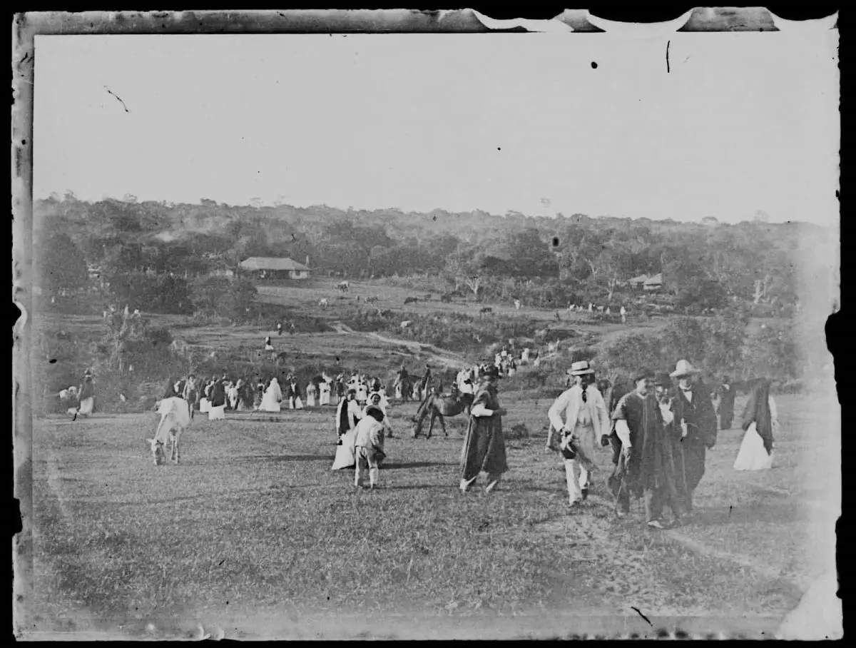 Auguste Fran�ois.em Peregrinaci�n a Caacup�./em Placa de vidrio del acervo de la Asociaci�n Auguste Fran�ois, registrada por Annick Bienvenu en 2011.