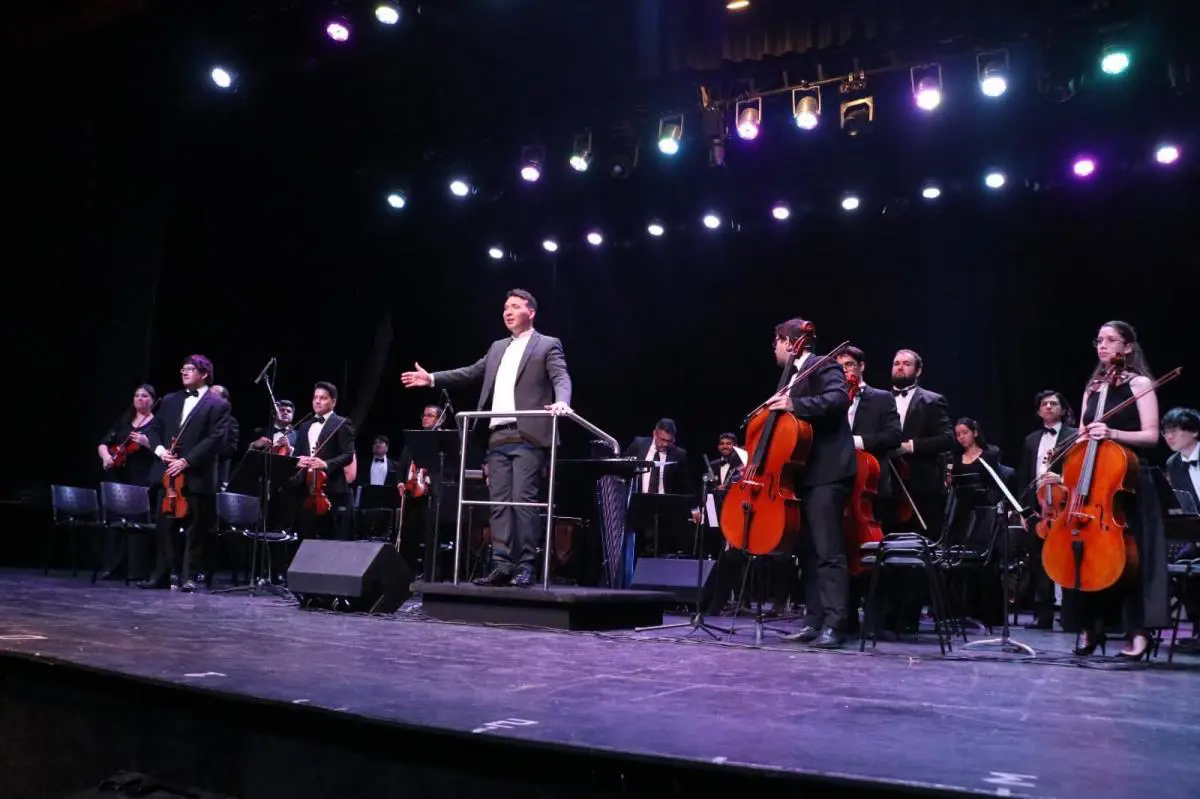Homenaje de la Orquesta Sinf�nica Nacional a la guarania.�Cortes�a