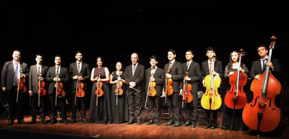 La Orquesta Juvenil del CCPA dirigida por el maestro Gabriel Graziani. �Cortes�a