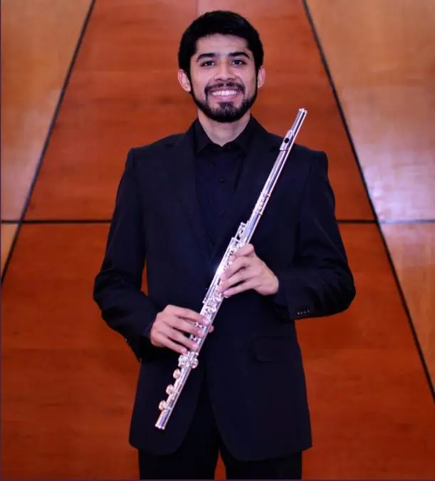Juan Gerardo Ayala. Cortes�a