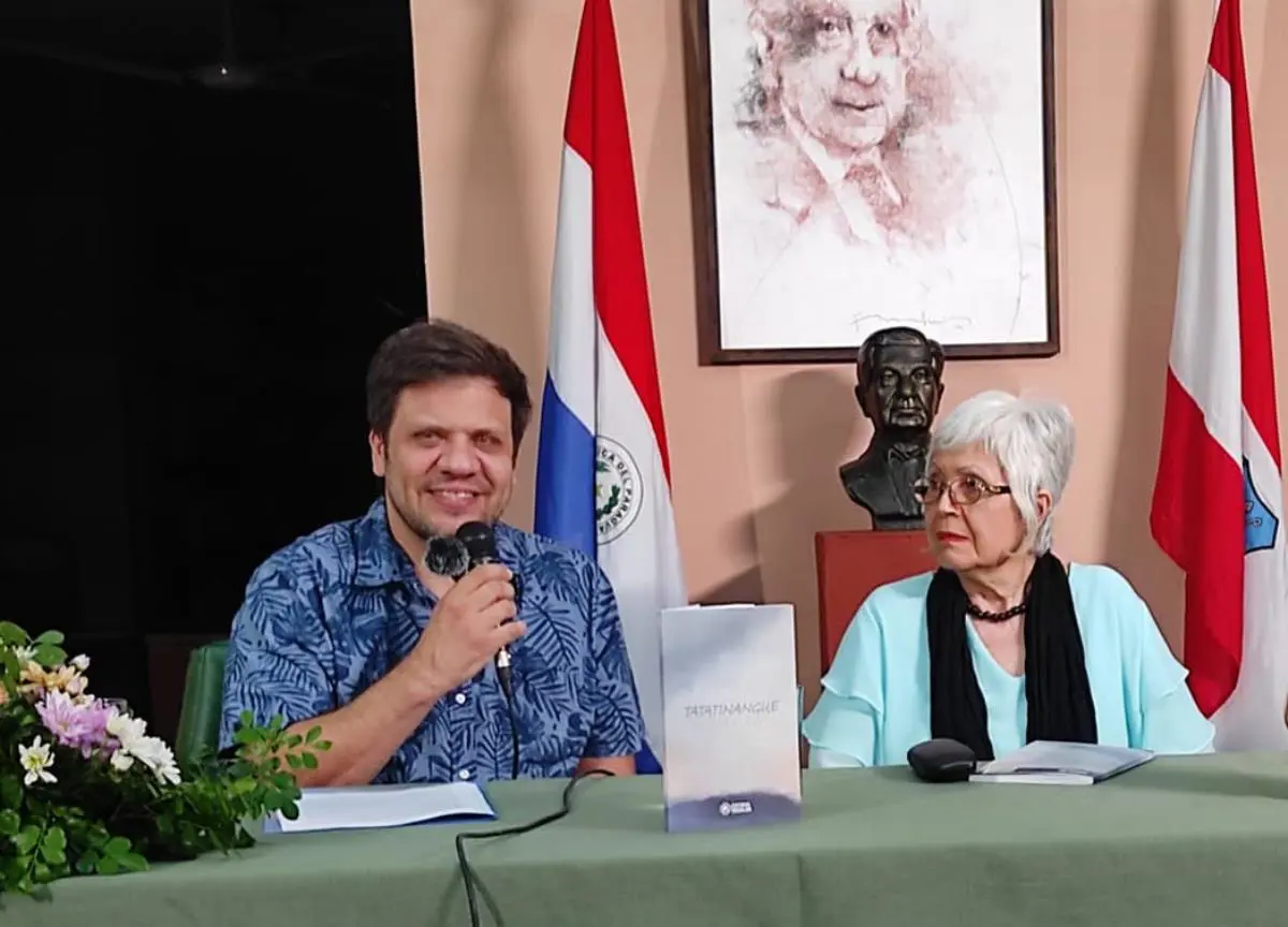 Christian Kent y Susy Delgado, durante la presentaci�n. Cortes�a