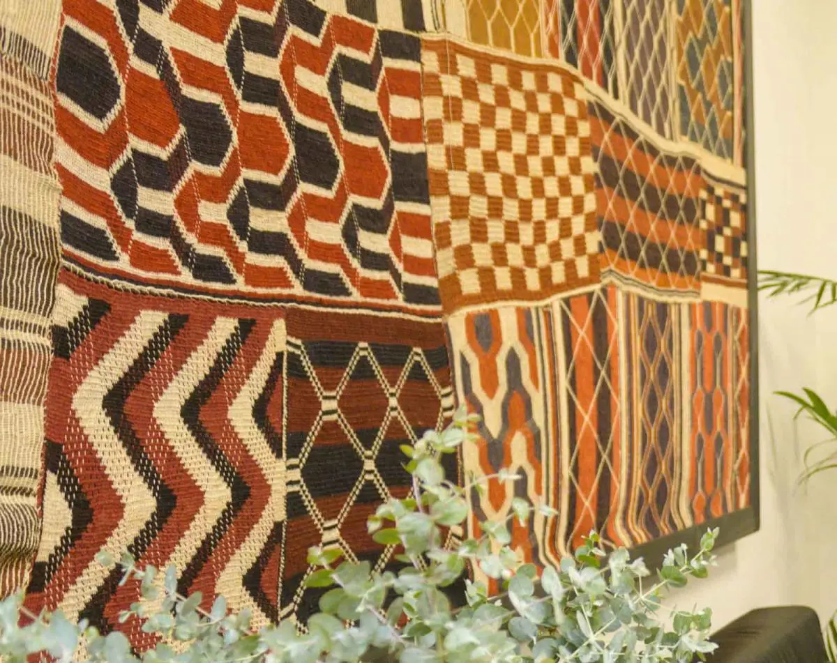 Textiles de caraguatá de diferentes pueblos indígenas. Cortesía