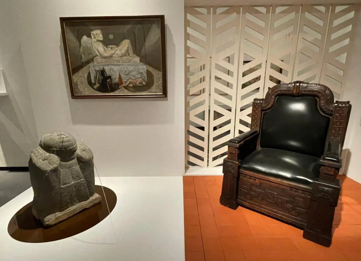 Guillermo Ruiz, emFuente en piedra/em, 1927. Sill�n del Pabell�n M�xico, 1929. Al fondo, Leon Underwood, emEl destino del Chac mool/em � MBC