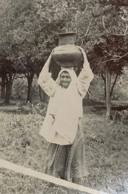 José Fresen, emMujer con kambuchi/em, ca. 1890. Cortesía Museo JSB