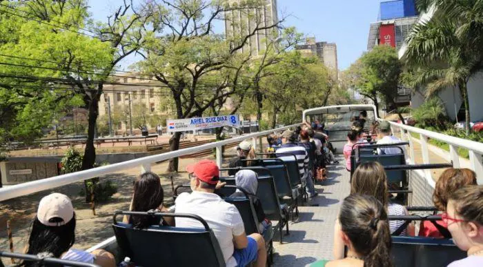 Open Bus para recorrer el Centro Hist�rico de Asunci�n. Cortes�a