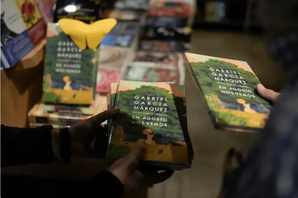 emEn agosto nos vemos/em, la novela p�stuma de Gabriel Garc�a M�rquez, camino a los estantes de las librer�as. Cortes�a