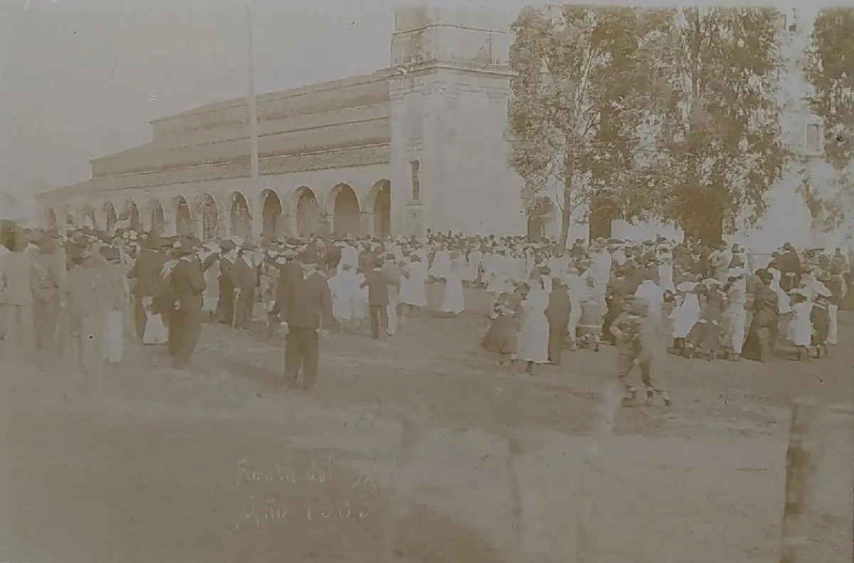 &ldquo;Fiesta del �rbol&rdquo; en Trinidad, Asunci�n, 1905. Acervo Moise?s Bertoni. Cortes�a del autor