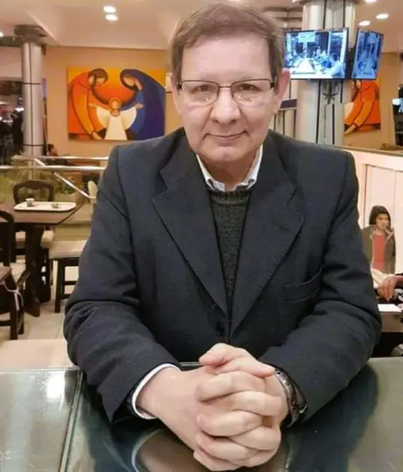 Carlos Martini. Cortes�a