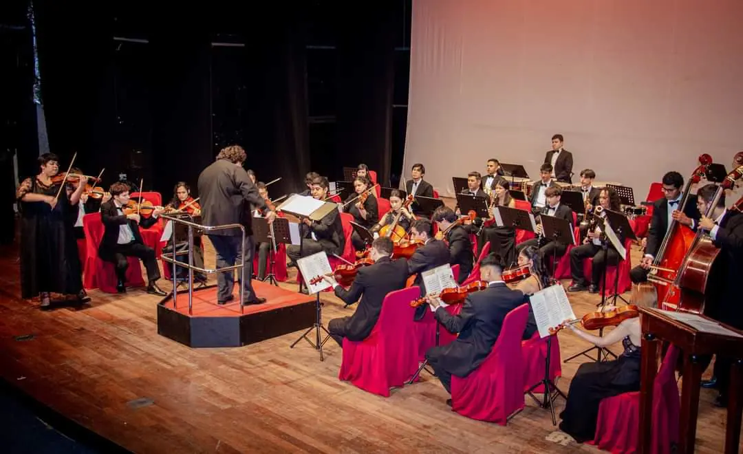 Orquesta Filarm�nica Ipu Paraguay. Cortes�a