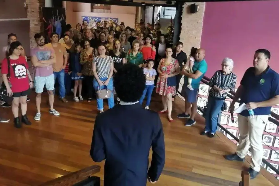 Las visitas guiadas al coliseo m�s antiguo de Sudam�rica, el Teatro Municipal de Asunci�n, desentra�a sus misterios en cada edici�n. Cortes�a