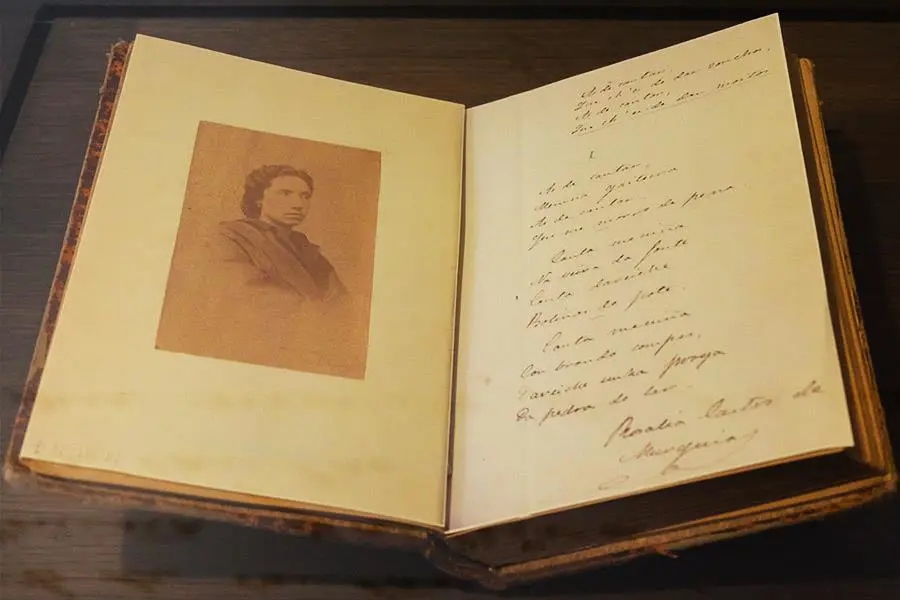 Poema manuscrito de Rosal�a de Castro Cortes�a