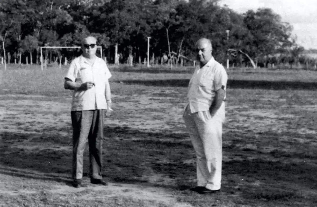 Carlos R. Centuri�n y Gustavo Gonz�lez, San Bernardino, 1963. Cortes�a