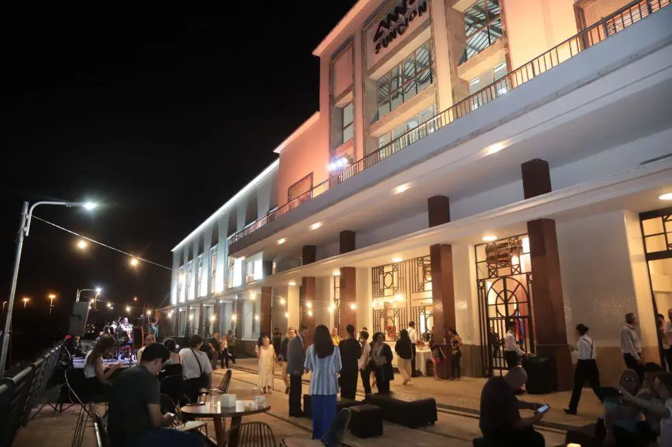 Cntro Cultural del Puerto de Asunci�n. Cortes�a