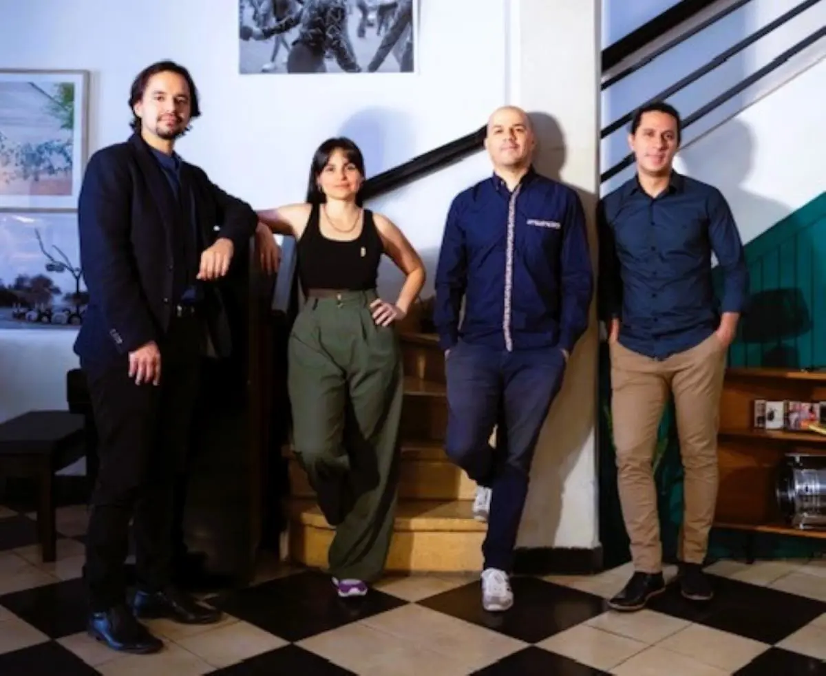 El cuarteto est� formado por Giovanni Primerano (piano), Paula Rodr�guez (contrabajo), V�ctor Morel (bater�a) y Bruno Mu�oz (saxo). Cortes�a