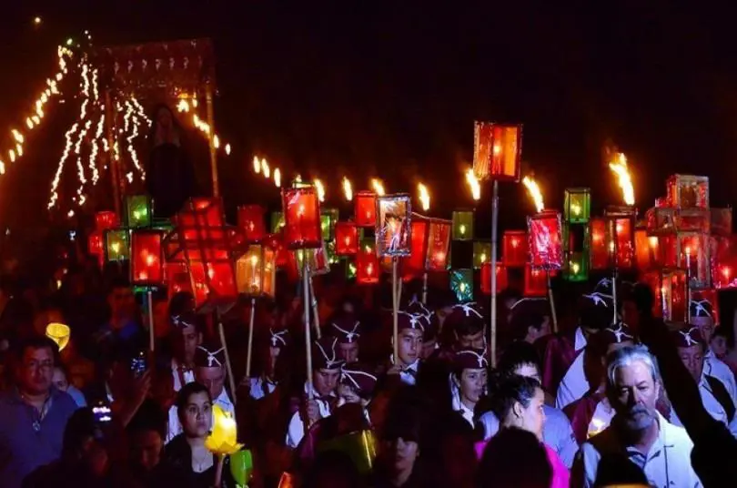 Los estacioneros, parte infatable del ritual de Semana Santa en Tañarandy (Senatur)