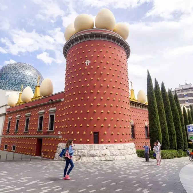 Teatro-Museo Dal�, Figueres, Espa�a. Archivo