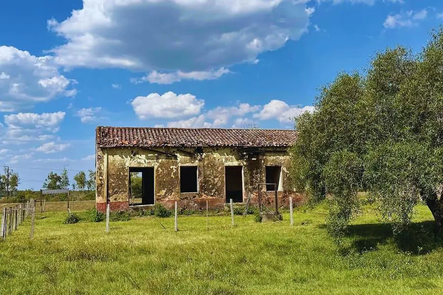 Estaci�n ferroviaria de Ybytym�. Cortes�a