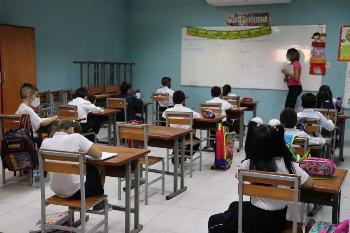Alumnos en las aulas. Foto: Itaipú